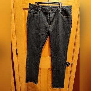 EUC Women's Liz Claiborne City Fit Straight Leg Jeans